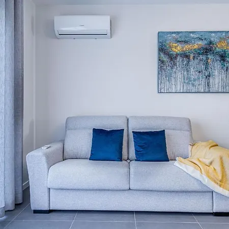 Lovely 2 Bedroom In Albur Village Lote A With Pool View Apartman