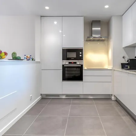 Apartman Lovely 2 Bedroom In Albur Village Lote A With Pool View Alvor