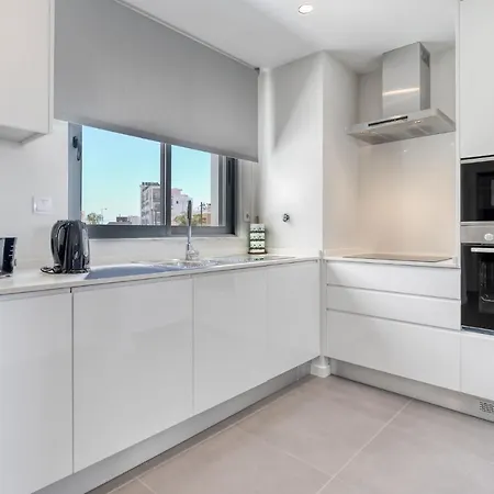 Lovely 2 Bedroom In Albur Village Lote A With Pool View *