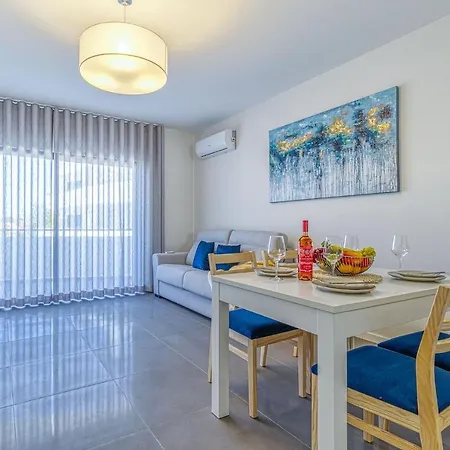 Apartman Lovely 2 Bedroom In Albur Village Lote A With Pool View Alvor