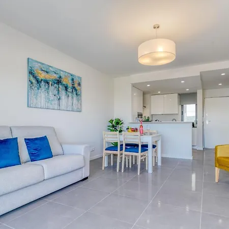 Lovely 2 Bedroom In Albur Village Lote A With Pool View *