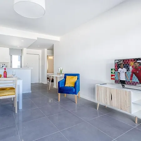 Apartman Lovely 2 Bedroom In Albur Village Lote A With Pool View