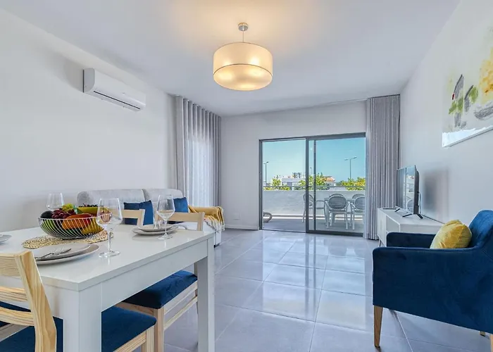 Lovely 2 Bedroom In Albur Village Lote A With Pool View