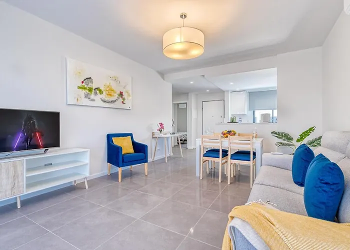 Lovely 2 Bedroom In Albur Village Lote A With Pool View *